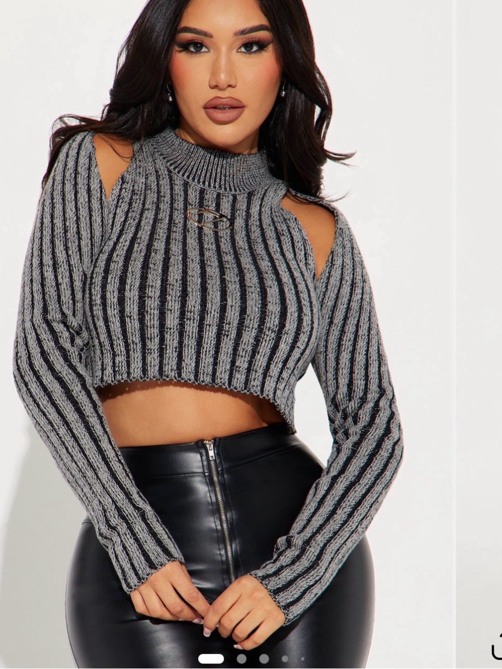 Open Shoulder Cropped Ribbed Crewneck Sweater - Gray